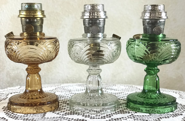 Undocumented Washington Drape Bell Stem Aladdin Lamp From 1941